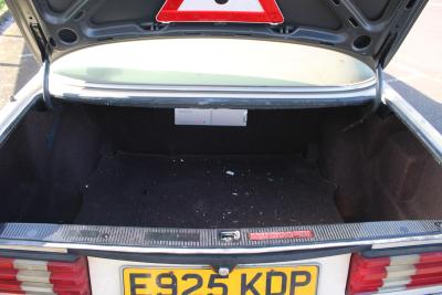 1988 Mercedes - Benz 300 SE AUTO