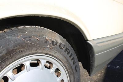 1988 Mercedes - Benz 300 SE AUTO