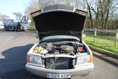 1988 Mercedes - Benz 300 SE AUTO