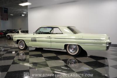 1962 Oldsmobile 98 Holiday Hardtop