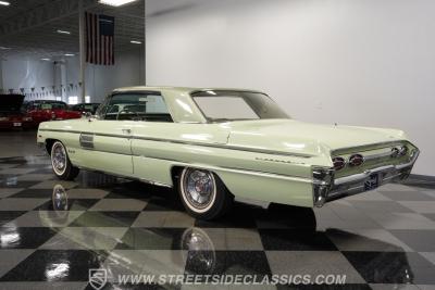 1962 Oldsmobile 98 Holiday Hardtop
