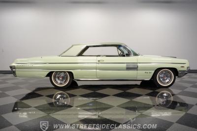 1962 Oldsmobile 98 Holiday Hardtop
