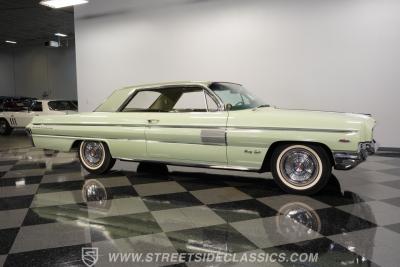 1962 Oldsmobile 98 Holiday Hardtop