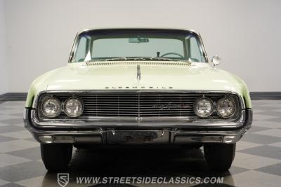 1962 Oldsmobile 98 Holiday Hardtop