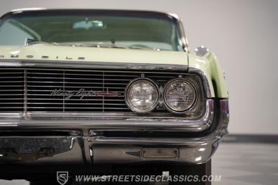 1962 Oldsmobile 98 Holiday Hardtop