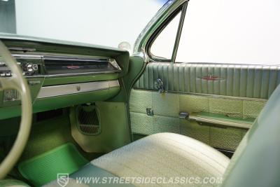 1962 Oldsmobile 98 Holiday Hardtop