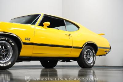 1972 Oldsmobile Cutlass 442 Tribute