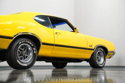 1972 Oldsmobile Cutlass 442 Tribute