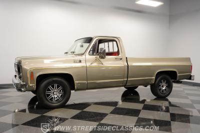 1977 GMC C1500 Royal Sierra