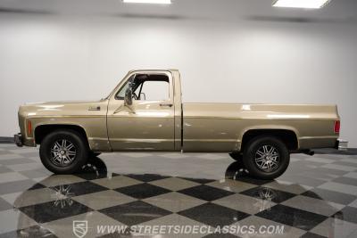 1977 GMC C1500 Royal Sierra