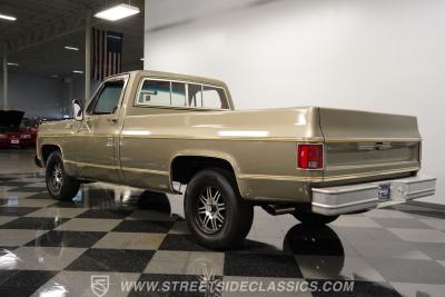 1977 GMC C1500 Royal Sierra