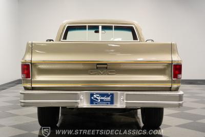 1977 GMC C1500 Royal Sierra