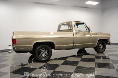 1977 GMC C1500 Royal Sierra