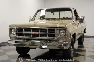 1977 GMC C1500 Royal Sierra