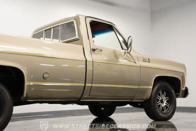 1977 GMC C1500 Royal Sierra