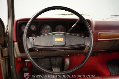 1977 GMC C1500 Royal Sierra