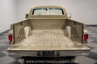 1977 GMC C1500 Royal Sierra