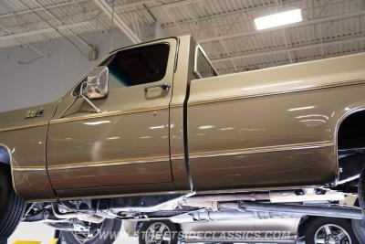 1977 GMC C1500 Royal Sierra