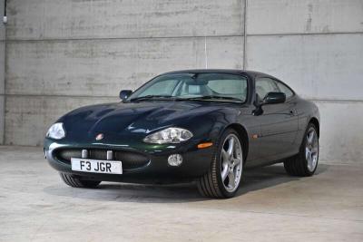 2001 Jaguar XKR
