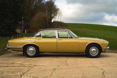 1974 Daimler SOVEREIGN 4.2-LITRE SERIES 2