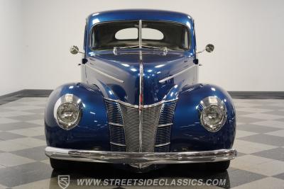 1940 Ford Deluxe Tudor Sedan