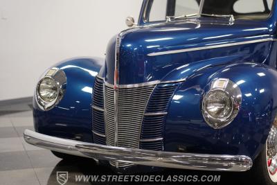 1940 Ford Deluxe Tudor Sedan