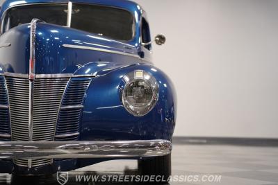 1940 Ford Deluxe Tudor Sedan