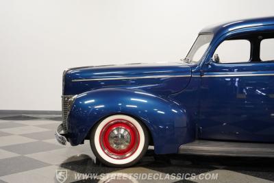1940 Ford Deluxe Tudor Sedan