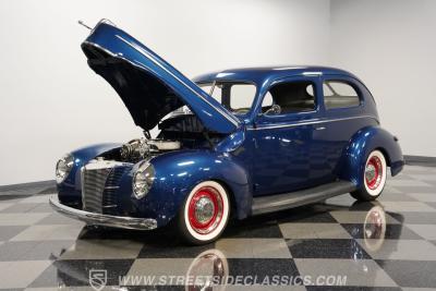 1940 Ford Deluxe Tudor Sedan