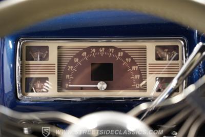 1940 Ford Deluxe Tudor Sedan