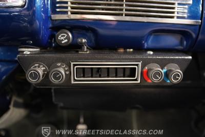 1940 Ford Deluxe Tudor Sedan