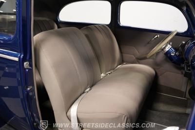 1940 Ford Deluxe Tudor Sedan