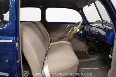 1940 Ford Deluxe Tudor Sedan