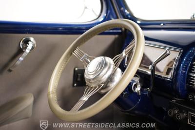 1940 Ford Deluxe Tudor Sedan