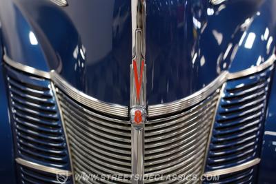 1940 Ford Deluxe Tudor Sedan