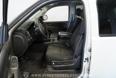 2012 Chevrolet Suburban 2500 4X4