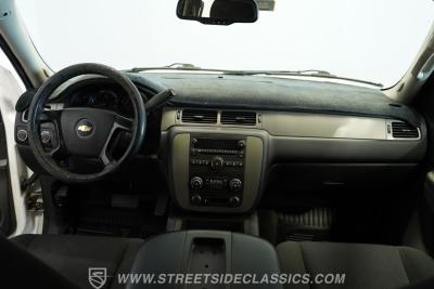 2012 Chevrolet Suburban 2500 4X4