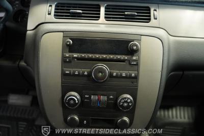 2012 Chevrolet Suburban 2500 4X4