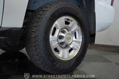 2012 Chevrolet Suburban 2500 4X4