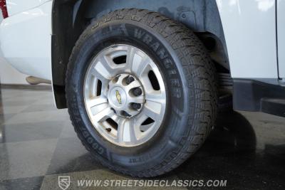 2012 Chevrolet Suburban 2500 4X4