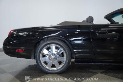 2003 Ford Thunderbird