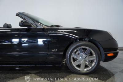 2003 Ford Thunderbird