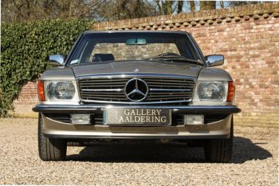 1987 Mercedes - Benz Mercedes Benz 560 SL &ldquo;Less than 31.000 miles&rdquo;