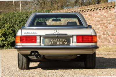1987 Mercedes - Benz Mercedes Benz 560 SL &ldquo;Less than 31.000 miles&rdquo;