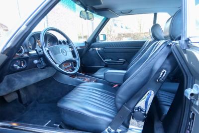 1987 Mercedes - Benz Mercedes Benz 560 SL &ldquo;Less than 31.000 miles&rdquo;