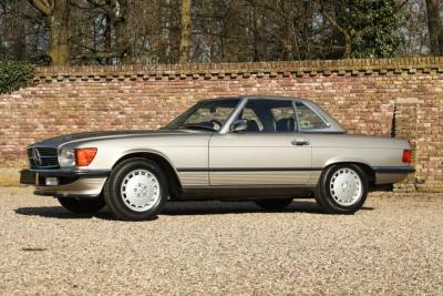1987 Mercedes - Benz Mercedes Benz 560 SL &ldquo;Less than 31.000 miles&rdquo;
