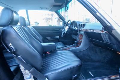 1987 Mercedes - Benz Mercedes Benz 560 SL &ldquo;Less than 31.000 miles&rdquo;