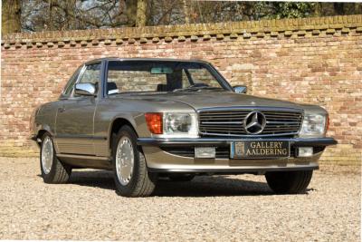 1987 Mercedes - Benz Mercedes Benz 560 SL &ldquo;Less than 31.000 miles&rdquo;
