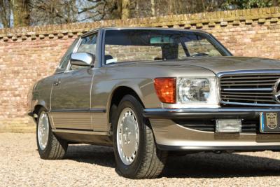 1987 Mercedes - Benz Mercedes Benz 560 SL &ldquo;Less than 31.000 miles&rdquo;