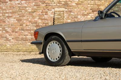 1987 Mercedes - Benz Mercedes Benz 560 SL &ldquo;Less than 31.000 miles&rdquo;